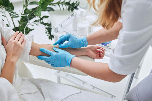 Ozonoterapia per cellulite, acne e segni del tempo